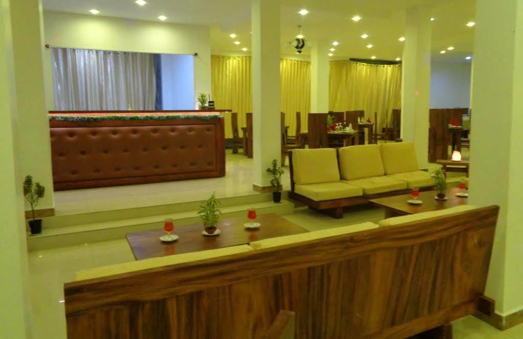 The Queensburry City Hotel Nuwara Eliya Exterior foto